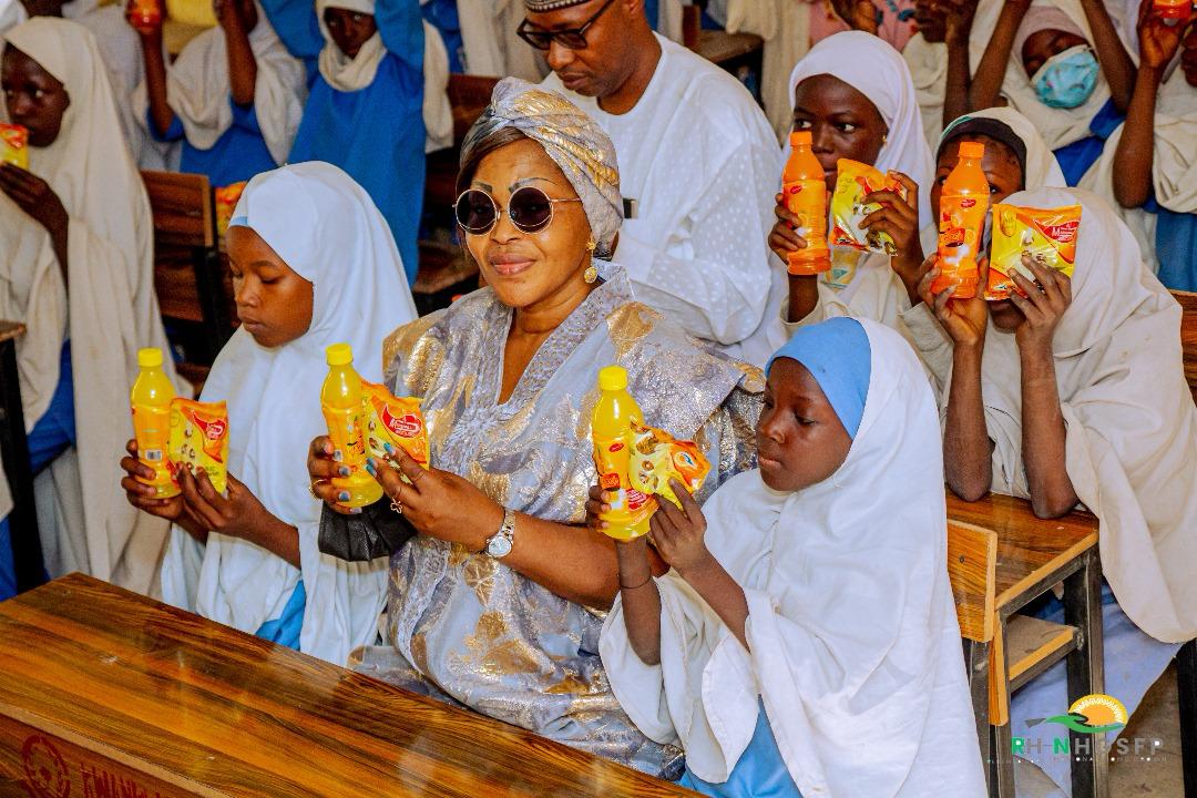 Pupils enjoy snacks and drinks in class