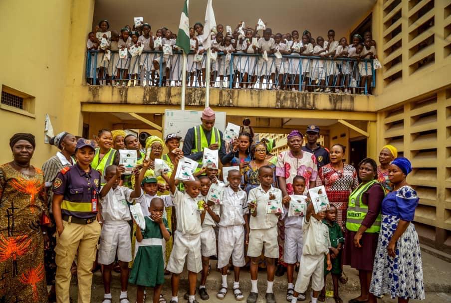 School community group photograph